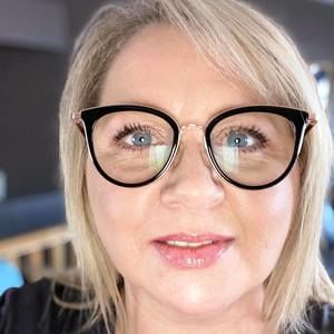 Meet your Posher, Cindy